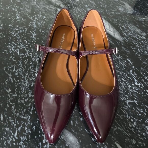 BRAND NEW MADDEN GIRL WOMEN's POINTED TOE FLAT R3 - Picture 3 of 16